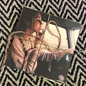 BRANDY MELVILLE CARDS